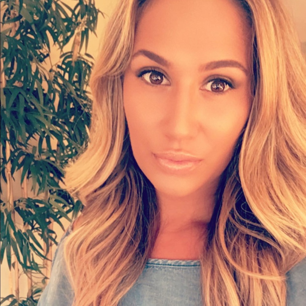 Meet your Posher, Taylor